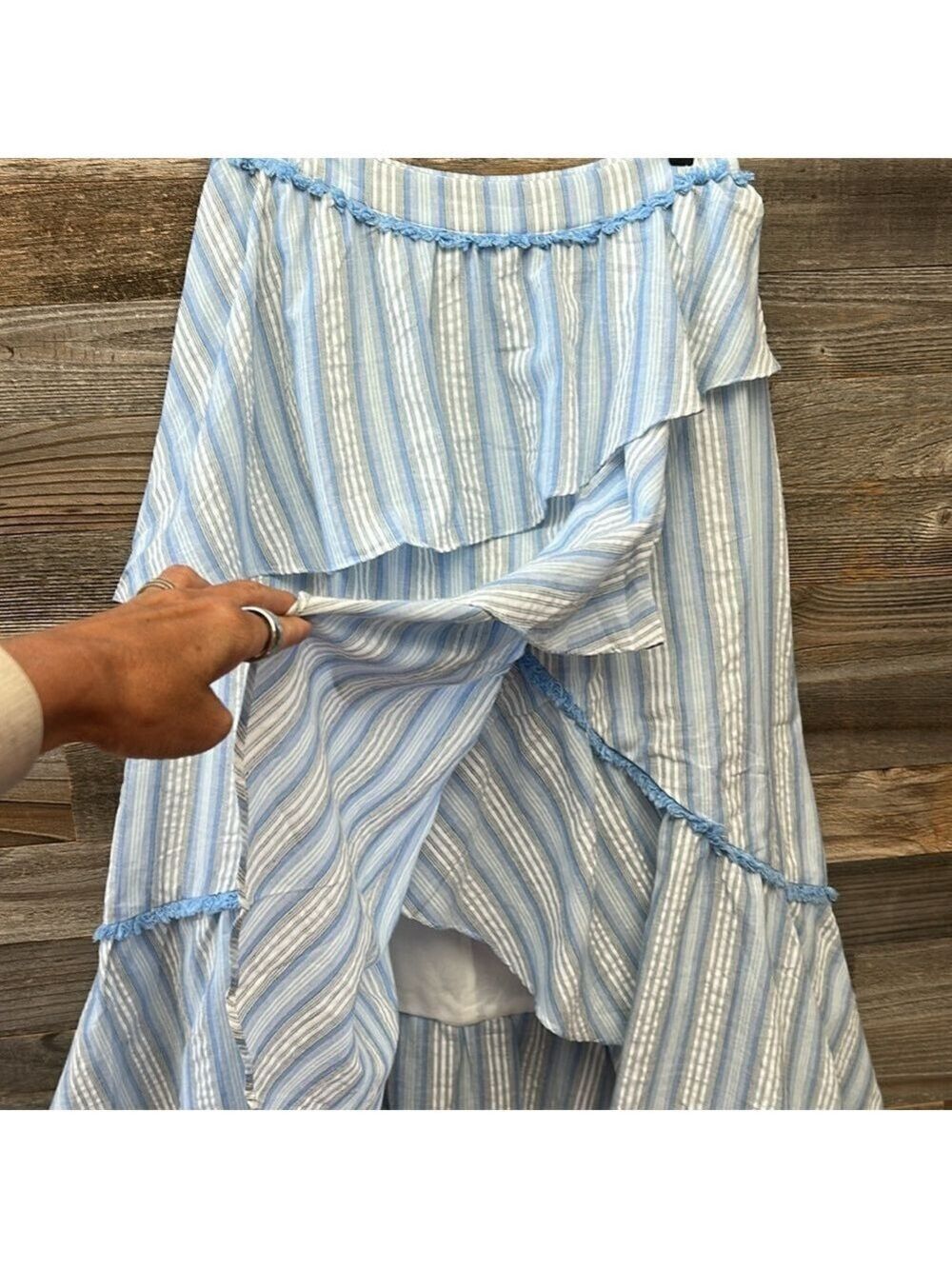 Moon River NWOT Light Blue Striped Ruffle Fringe High Low Maxi Skirt 100% cotton - Picture 3 of 12